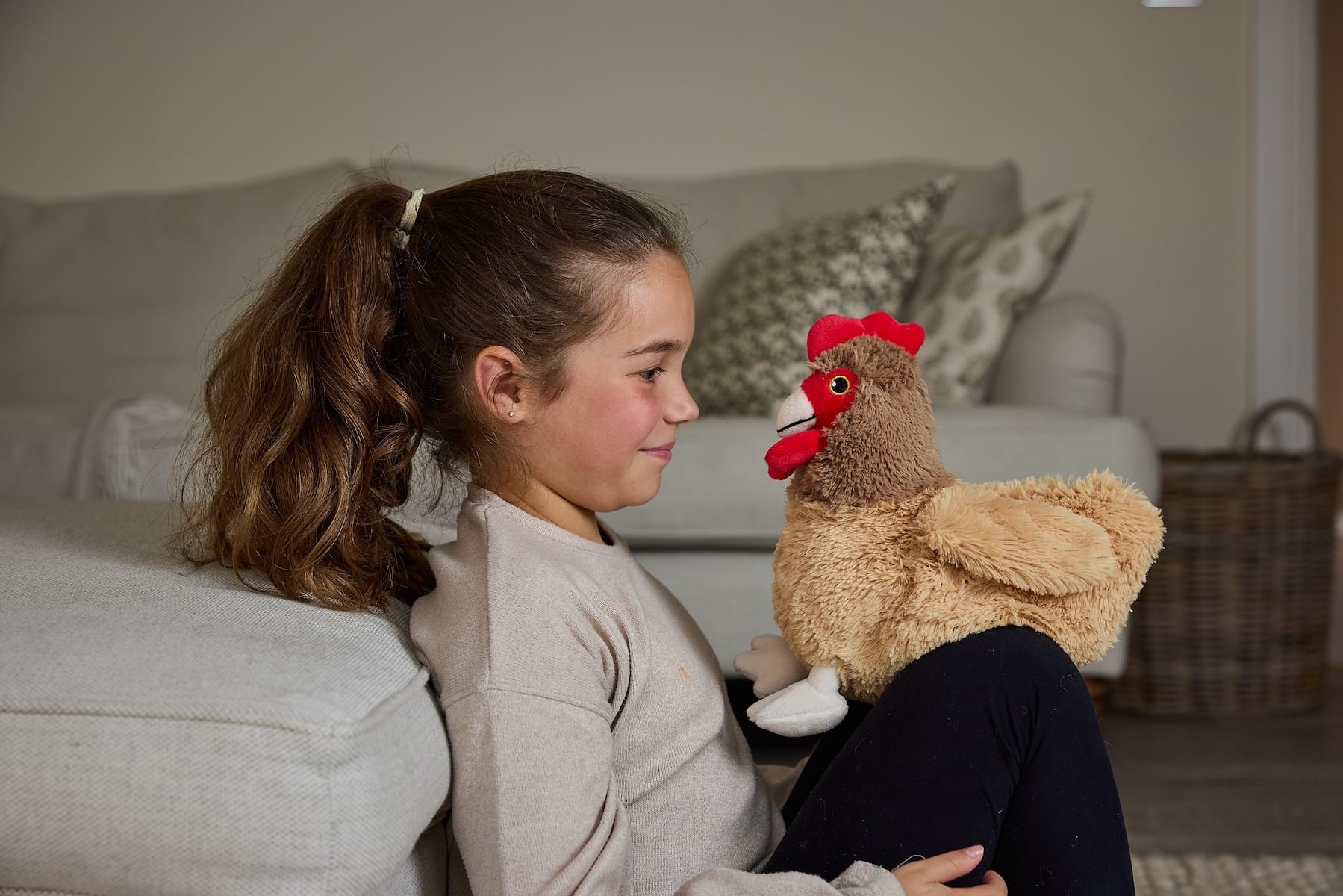 Warmies® Brown Hen - Image 7